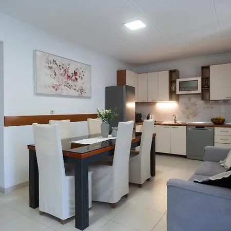Apartment Holiday Ines