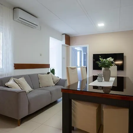 Holiday Ines Apartment