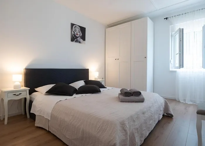 Апартаменты Ines Врси