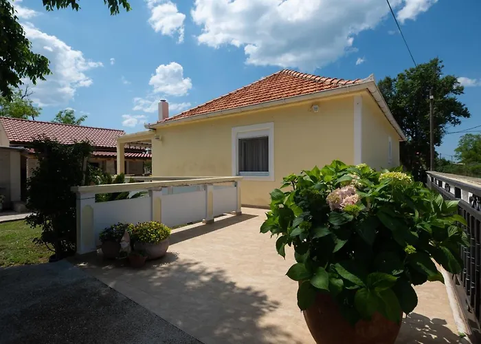 Ines Apartamento Vrsi